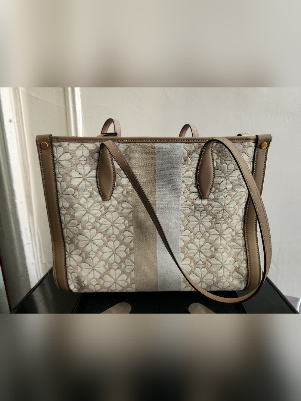 ‼️ON SALE‼️ New Authentic -Kate Spade Neutral Floral Canvas Tote With Dust Bag - Picture 7 of 16